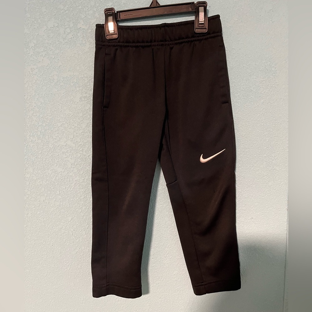 Nike Drifit Joggers 4t